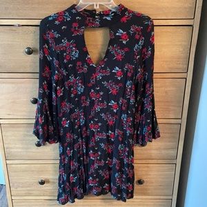 Entro Floral Keyhole Dress